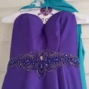 Mac Duggal formal gown